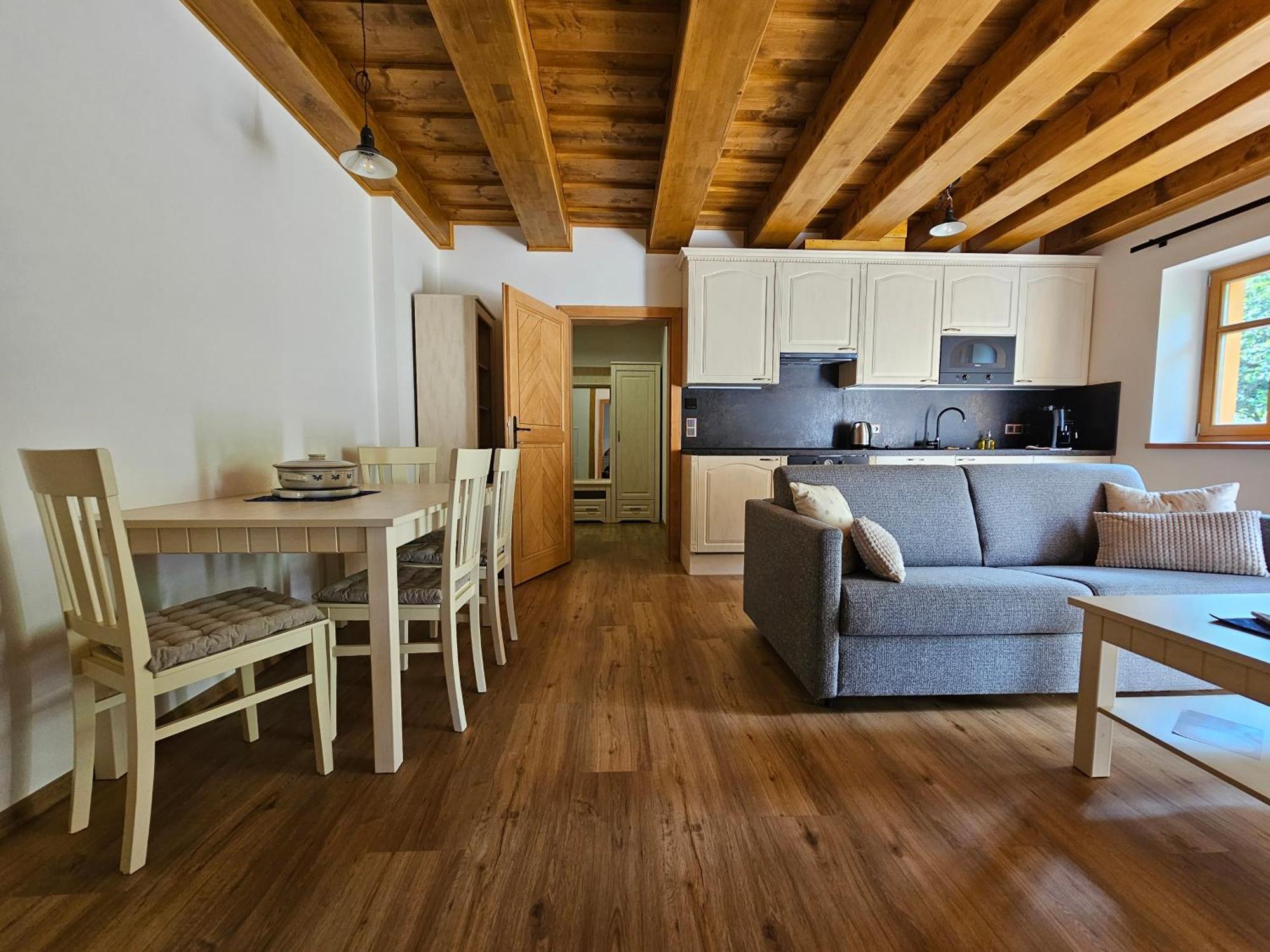 Apartmany Jezerne Velké Karlovice Exterior foto