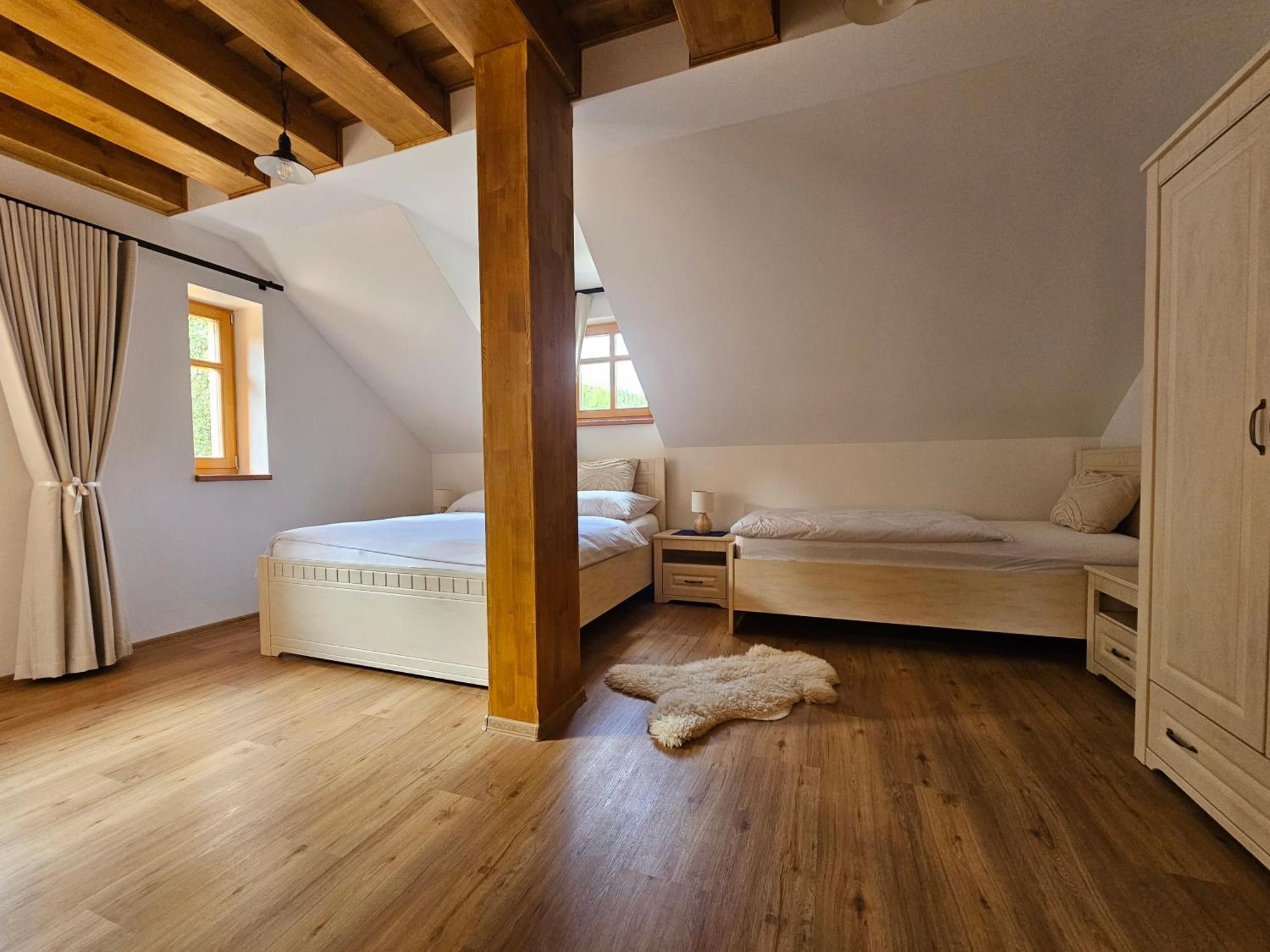 Apartmany Jezerne Velké Karlovice Cameră foto